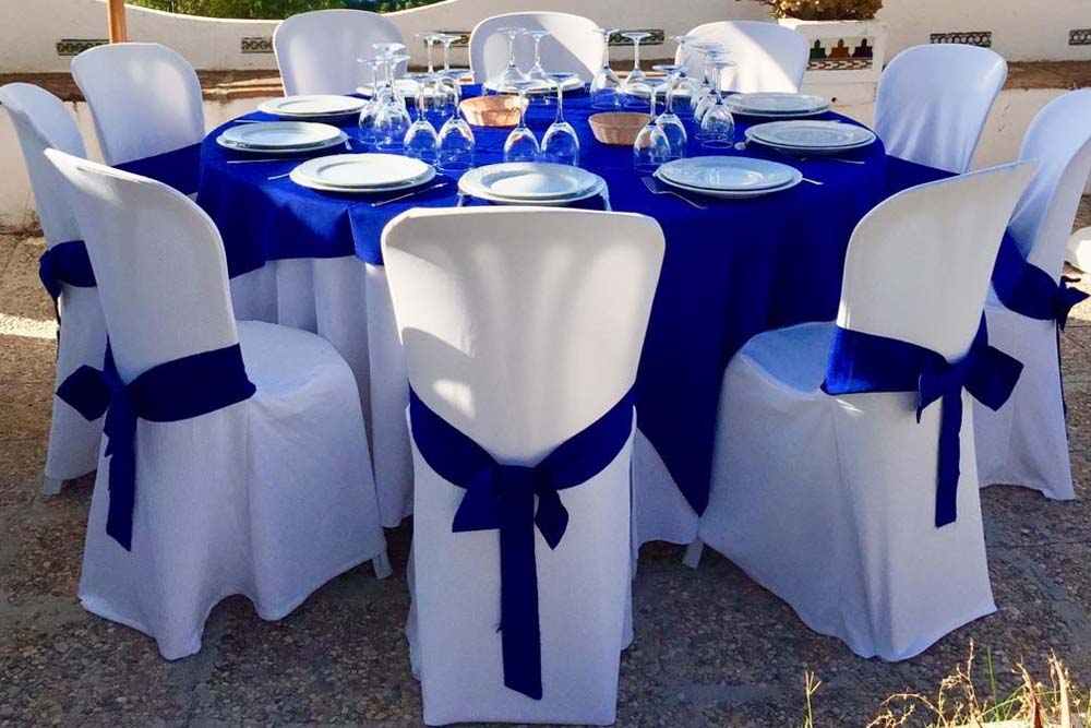 Goma de dinero crema obesidad Cubremantel tela Azul 2.35 x 2.35 para mesa redonda - Alquiler de  Mobiliario para Eventos Málaga
